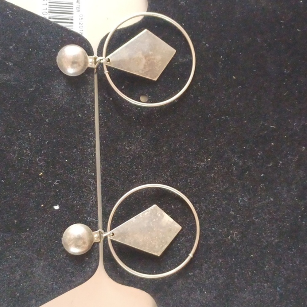 Earings